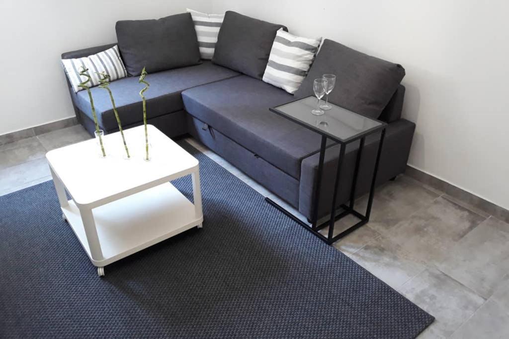 Cozy Apartment For 4 In Kolonaki, Lycabettus Афины Экстерьер фото