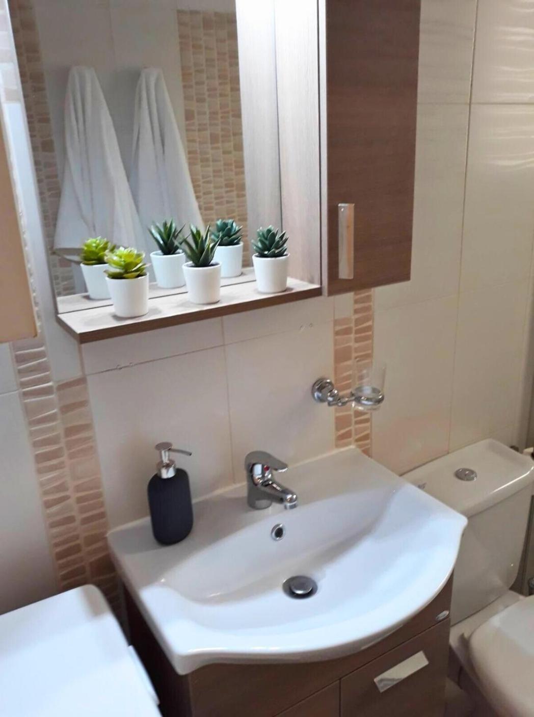 Cozy Apartment For 4 In Kolonaki, Lycabettus Афины Экстерьер фото